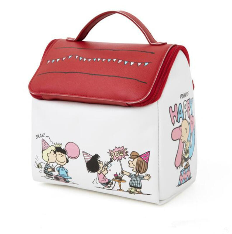 Snoopy Doghouse Shape draagbar - Travel Accessories In Japan recensie en prijs