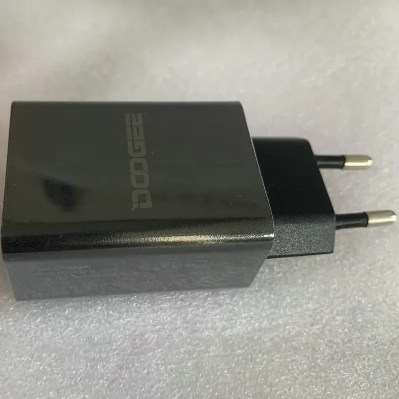 Power Adapter Voor Doogee V20  - Travel Accessories For Europe recensie en prijs